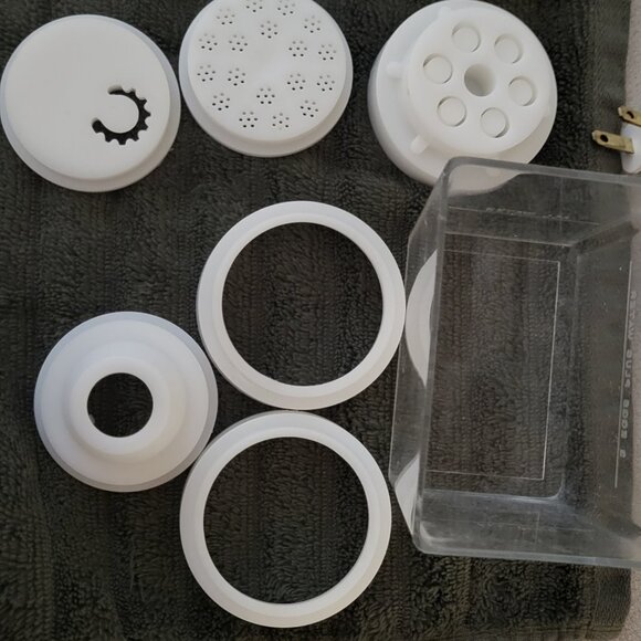 TAKKA Pasta and Dough Machine - Picture 4 of 8